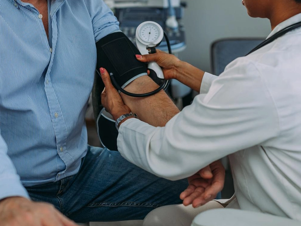 El daño oculto de la hipertensión arterial: lo que tu cuerpo puede estar sufriendo en silencio